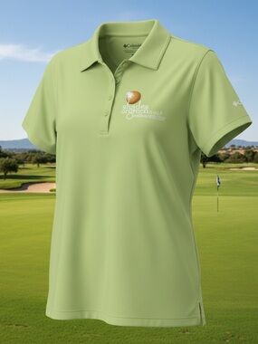 Walt Disney World Resort Shades of Green Collared Womens Polo size Medium